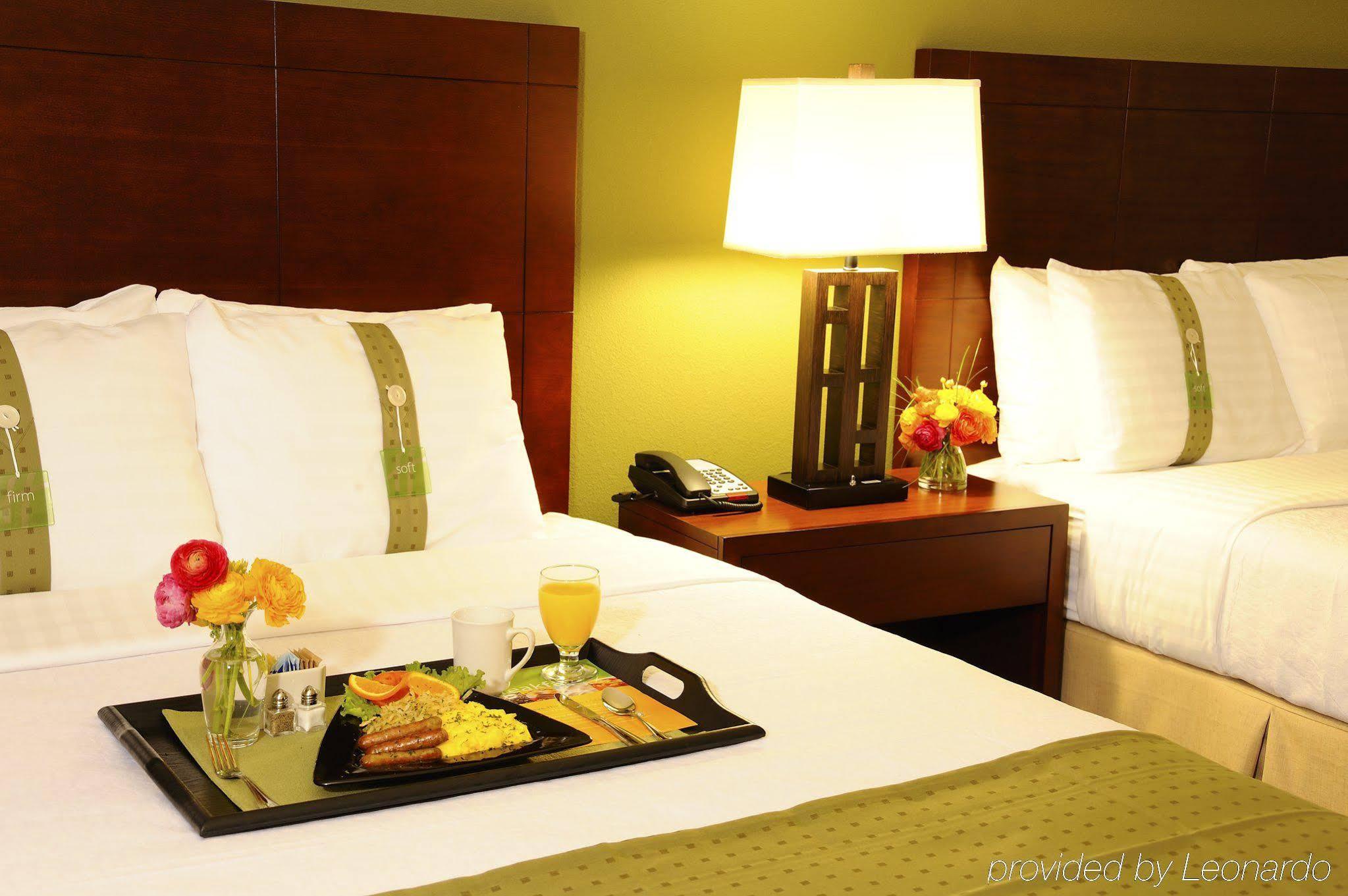 Best Western Premier Richmond City Gateway Екстериор снимка