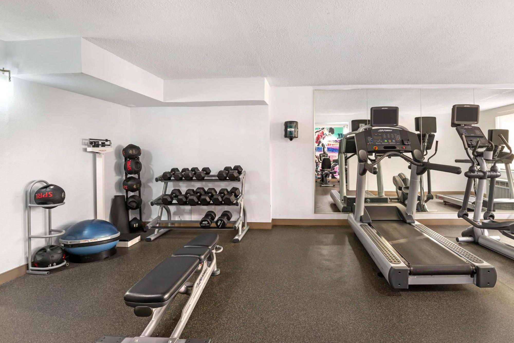 Best Western Premier Richmond City Gateway Екстериор снимка