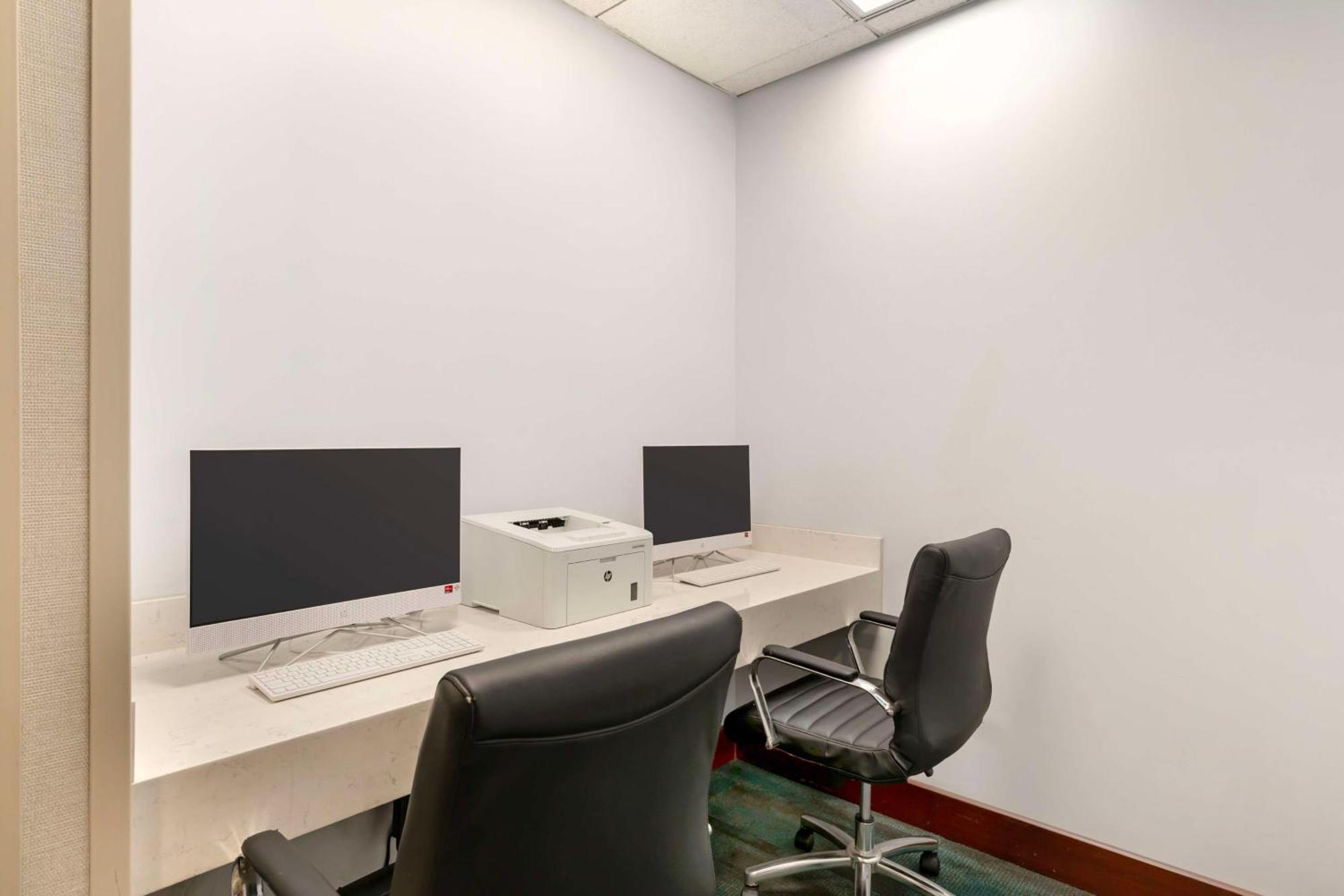 Best Western Premier Richmond City Gateway Екстериор снимка